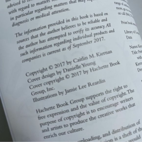 BOOK, “Pretty Sick” The beauty guide for women with cancer. Caitlin Kier… - Picture 4 of 15